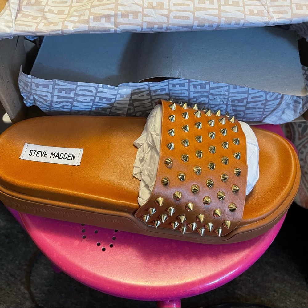 Never worn Steve Madden size 11 colored sandals
